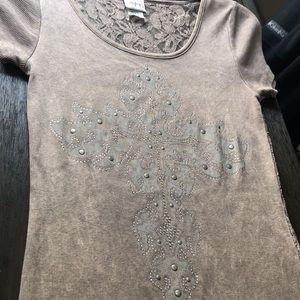 Day trip tee with lace and rhinestone